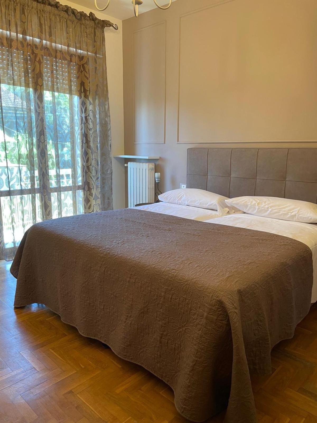 Residenza Sandrini Gambassi Terme Esterno foto
