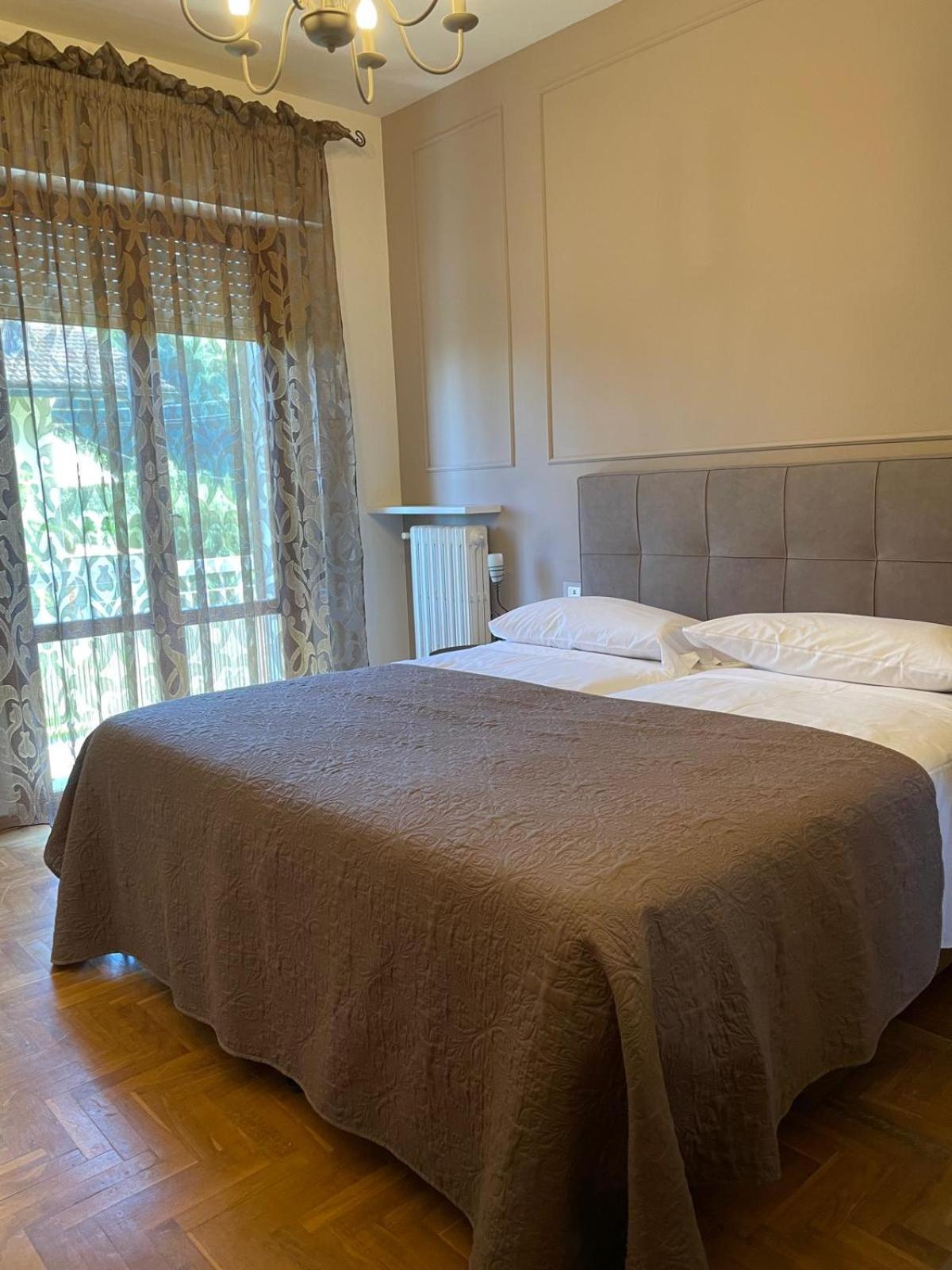 Residenza Sandrini Gambassi Terme Esterno foto